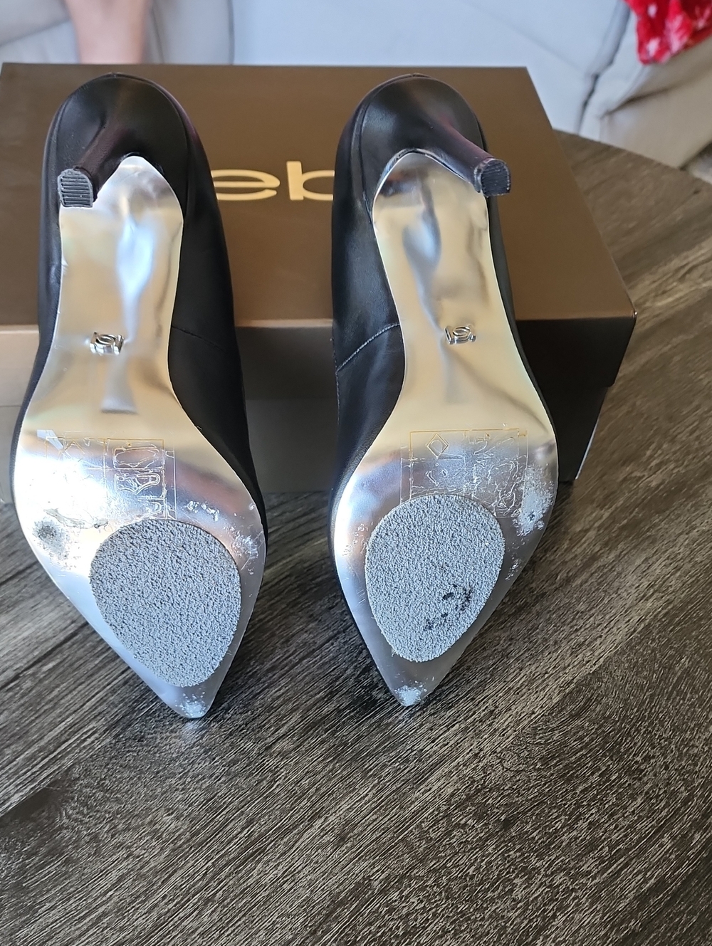 BEBE Sarah Black Pointed-Toe Stiletto Heels Size 8 EUC - Picture 3 of 12